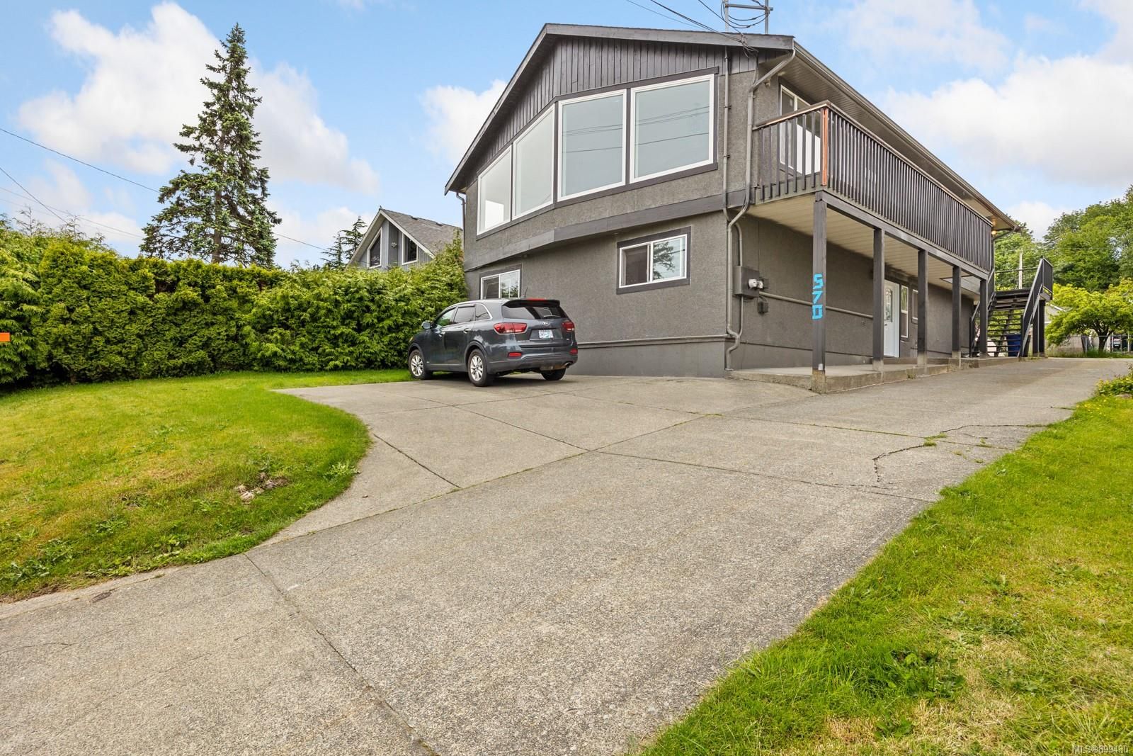 I have sold a property at 570 Island Hwy in Campbell River
